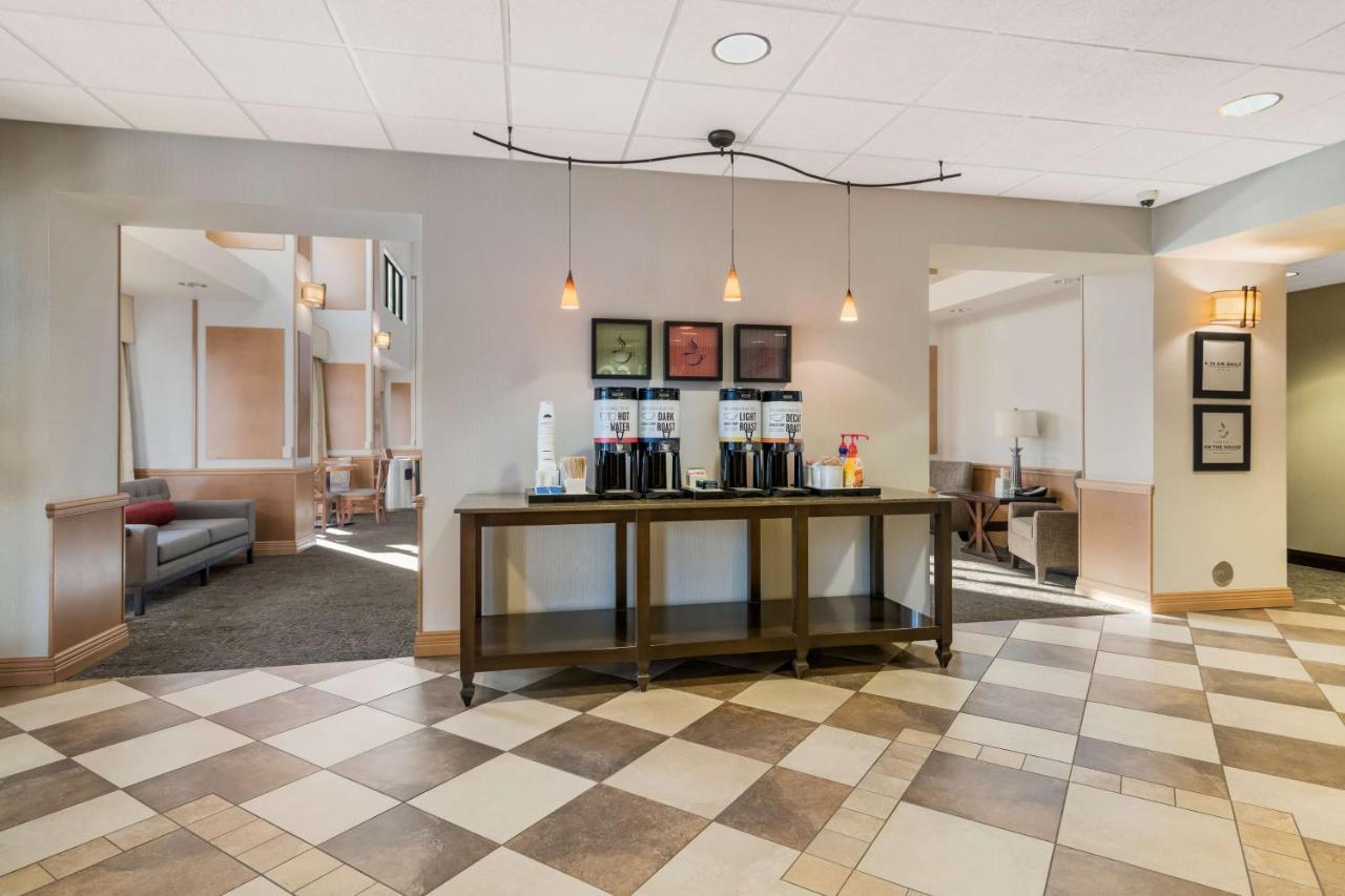 Hampton Inn & Suites Plattsburgh  Kültér fotó