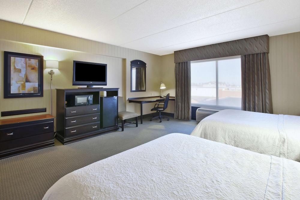 Hampton Inn & Suites Plattsburgh  Kültér fotó