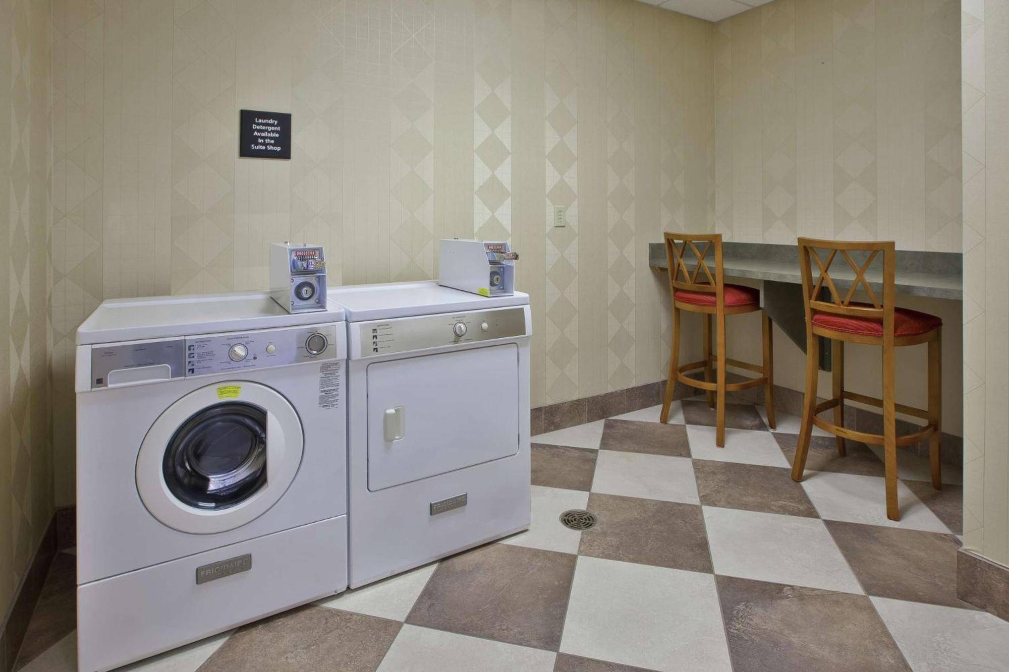 Hampton Inn & Suites Plattsburgh  Kültér fotó