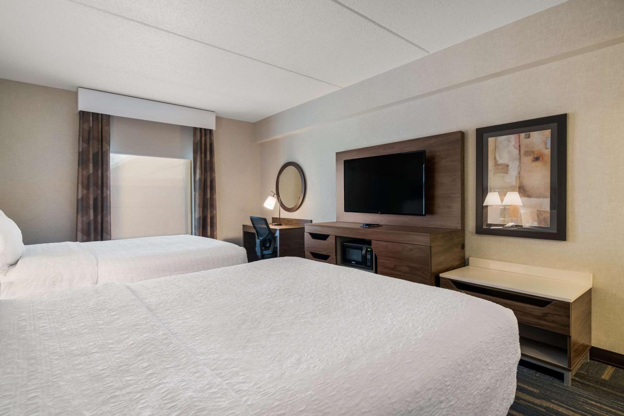 Hampton Inn & Suites Plattsburgh  Kültér fotó
