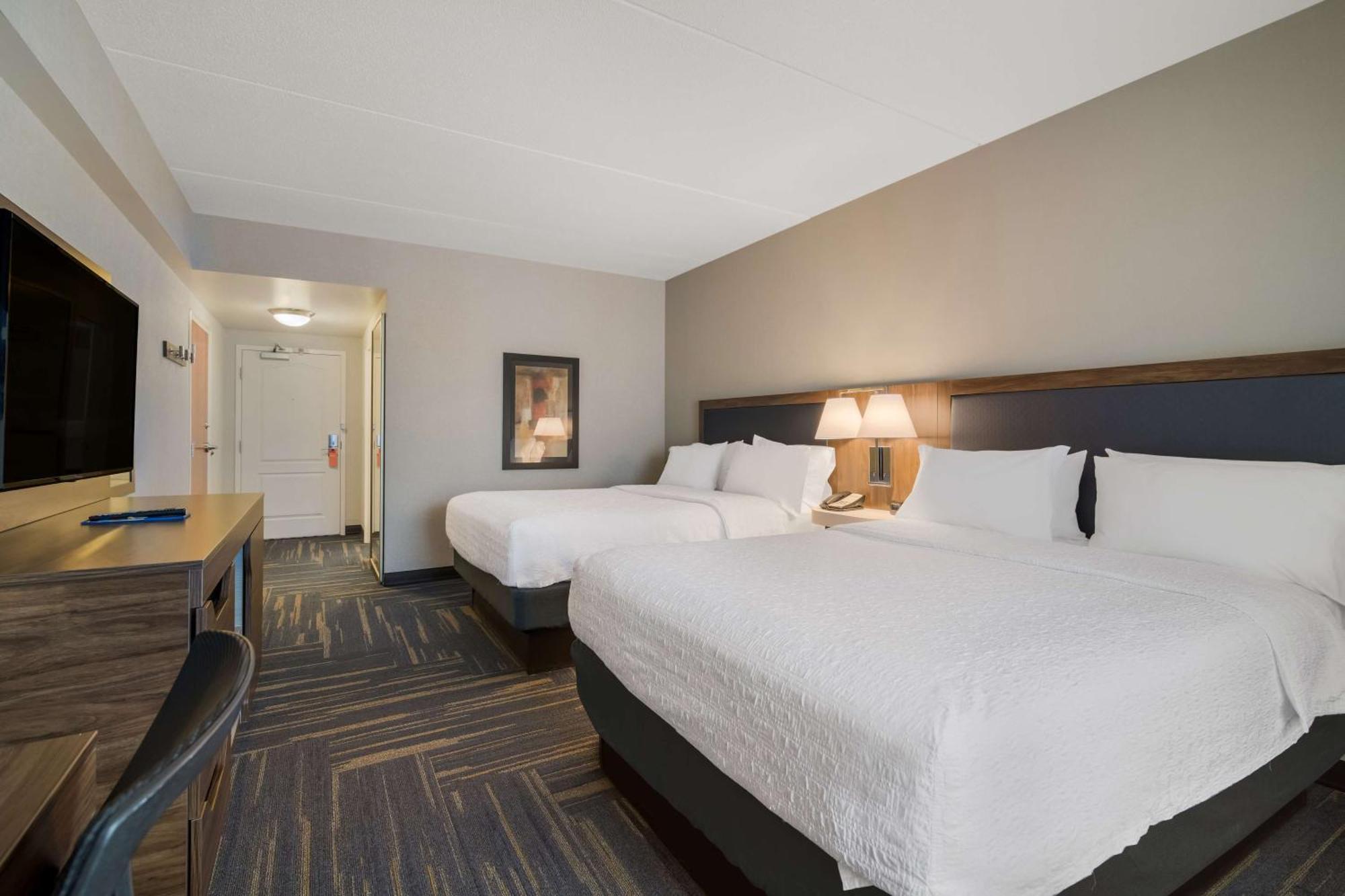 Hampton Inn & Suites Plattsburgh  Kültér fotó