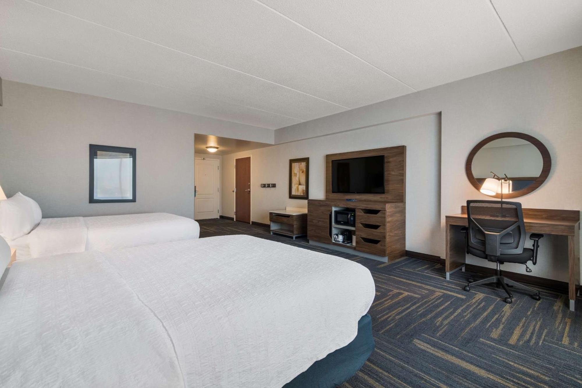 Hampton Inn & Suites Plattsburgh  Kültér fotó