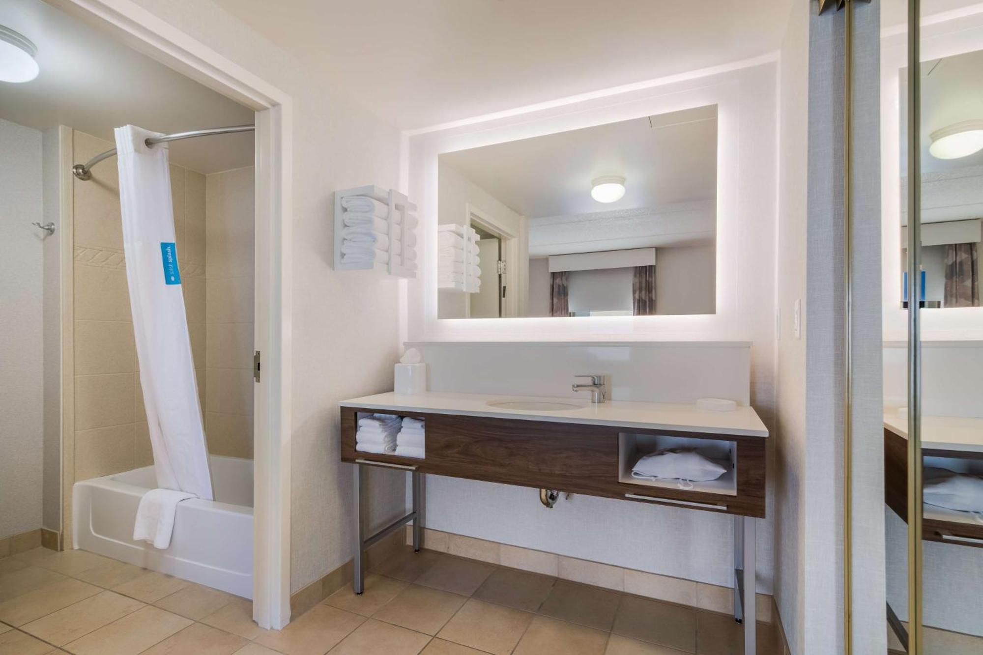 Hampton Inn & Suites Plattsburgh  Kültér fotó