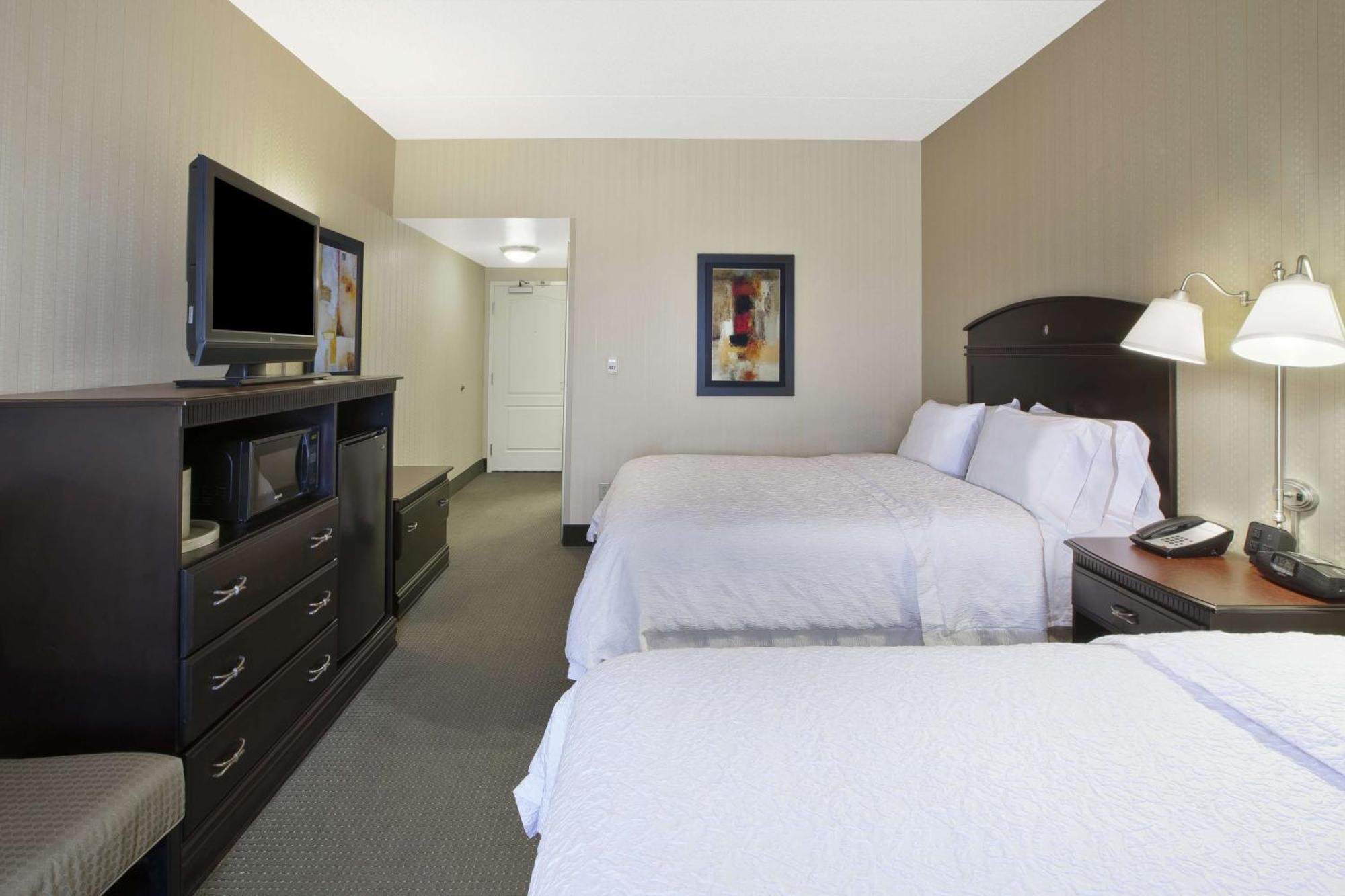 Hampton Inn & Suites Plattsburgh  Kültér fotó