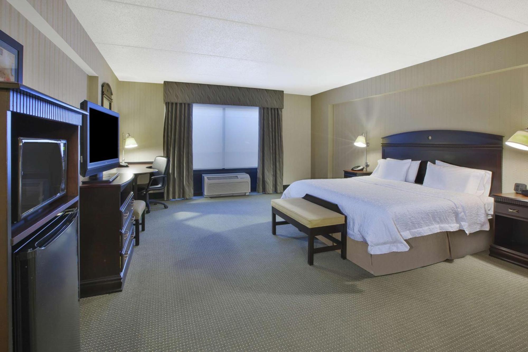 Hampton Inn & Suites Plattsburgh  Kültér fotó