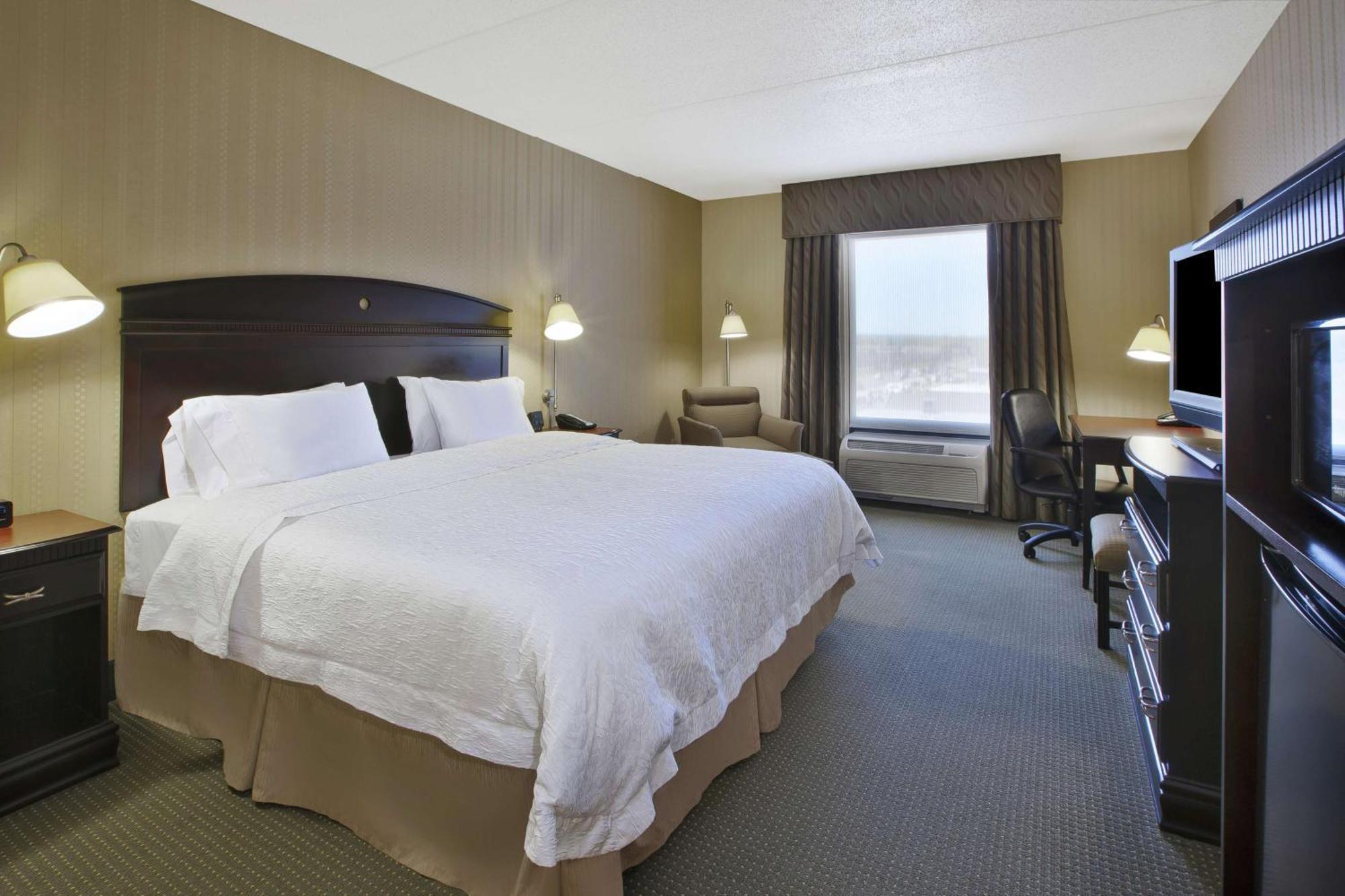 Hampton Inn & Suites Plattsburgh  Kültér fotó