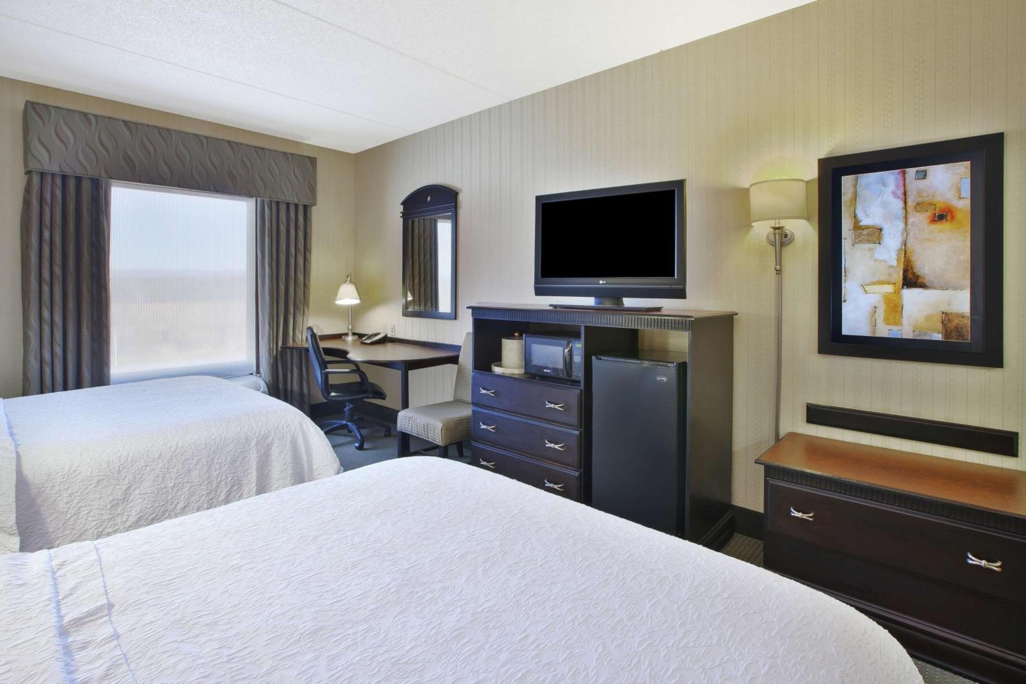 Hampton Inn & Suites Plattsburgh  Kültér fotó
