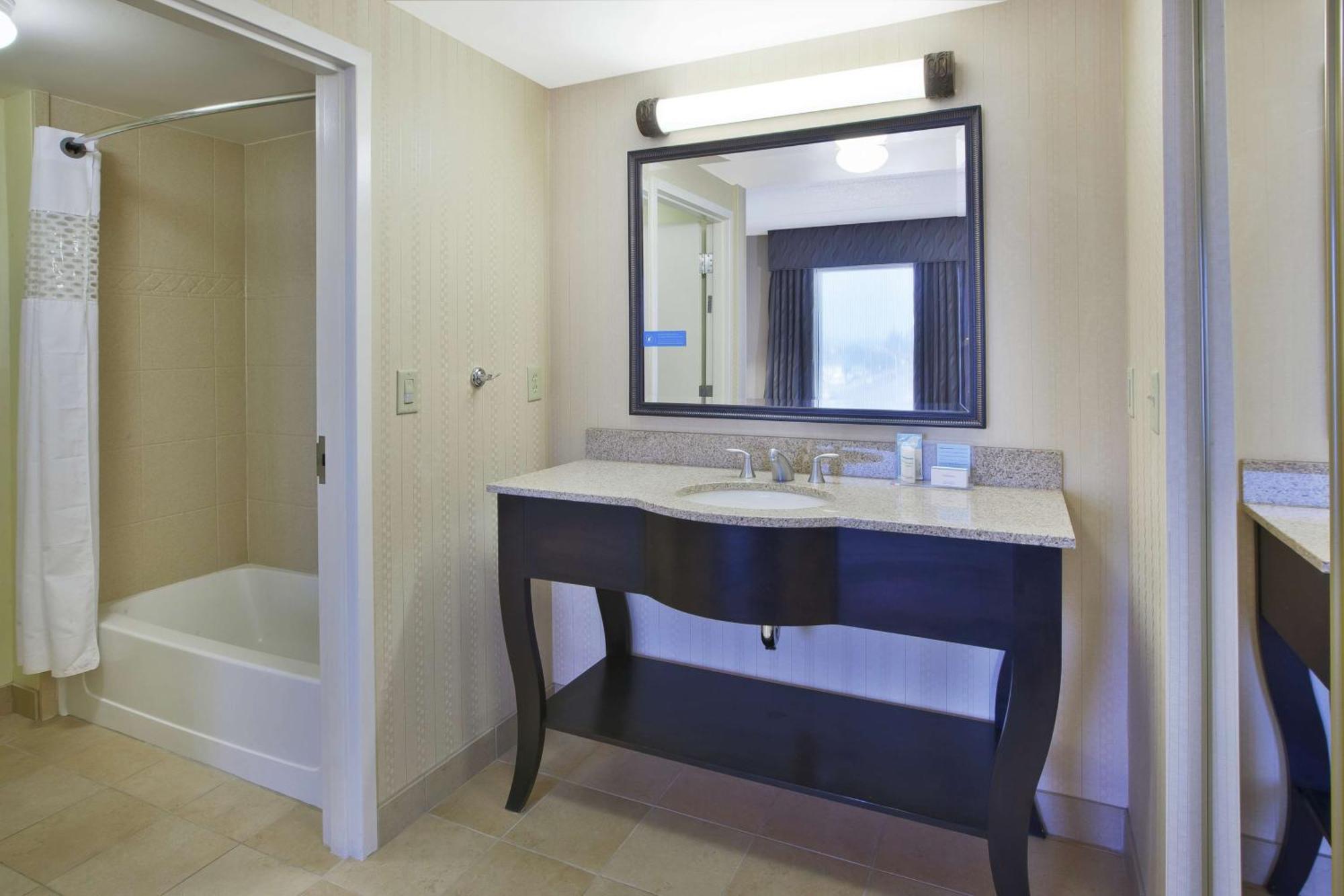Hampton Inn & Suites Plattsburgh  Kültér fotó