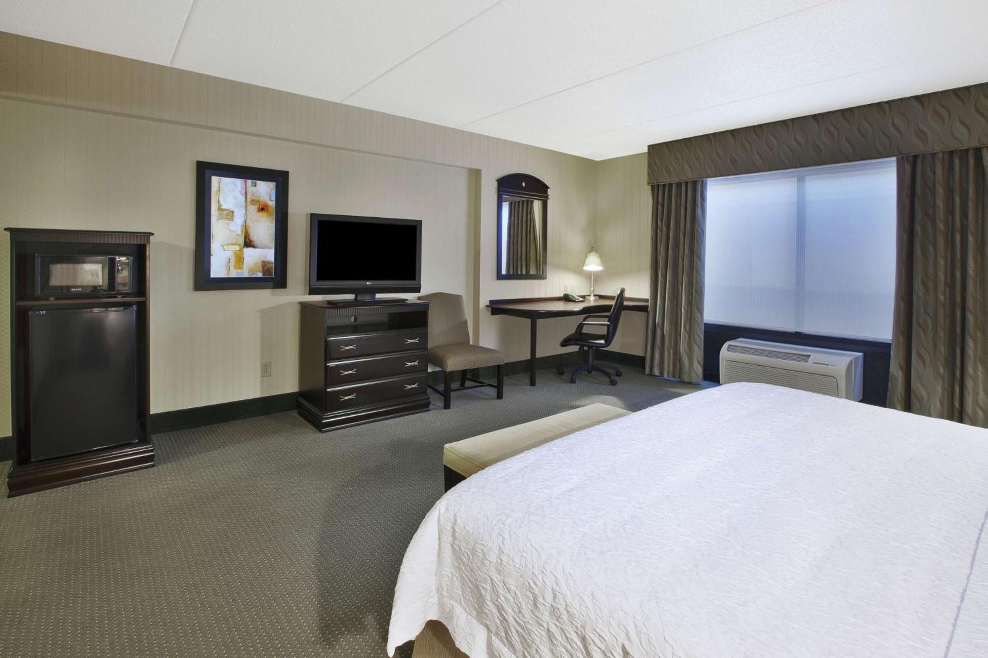 Hampton Inn & Suites Plattsburgh  Kültér fotó