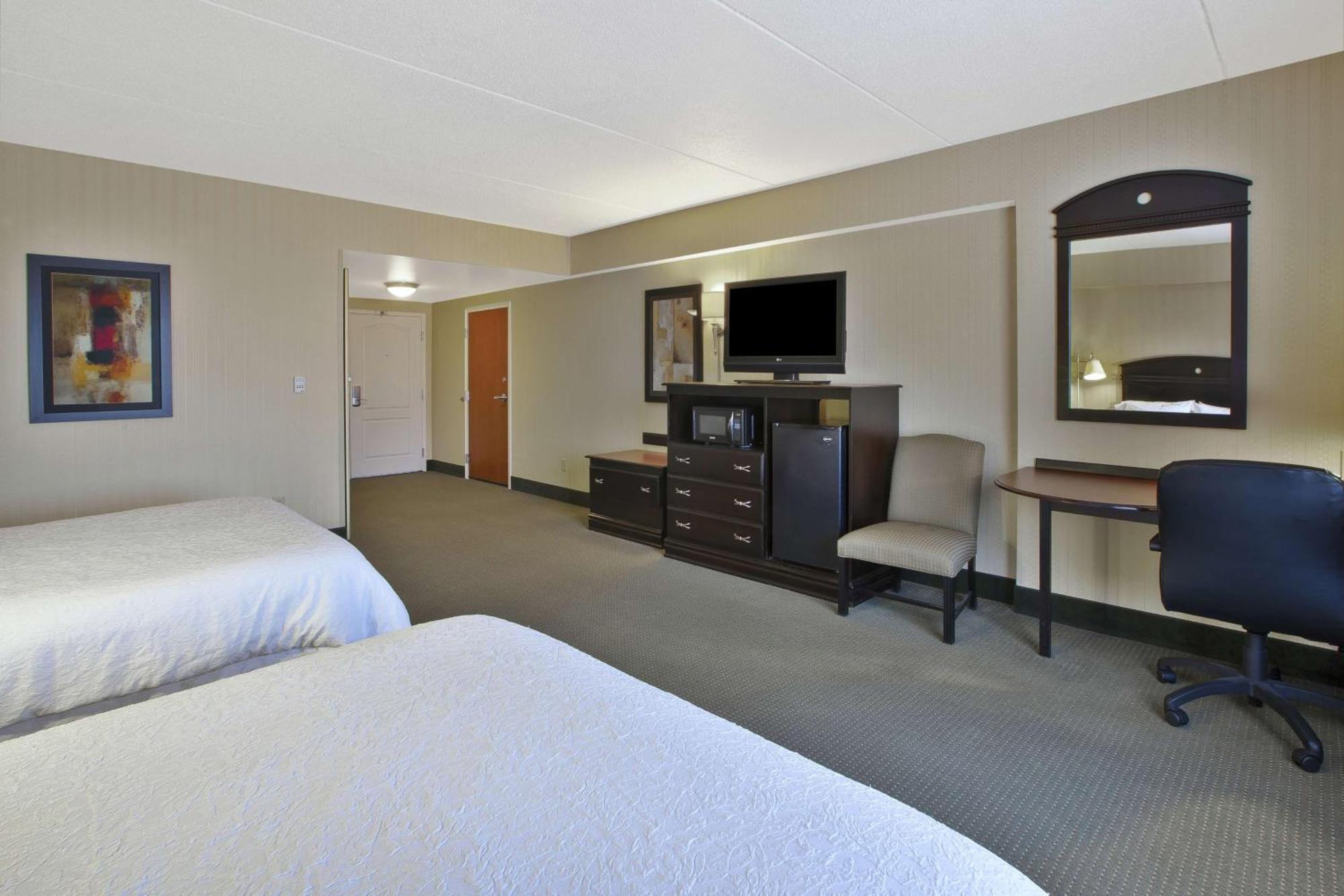 Hampton Inn & Suites Plattsburgh  Kültér fotó